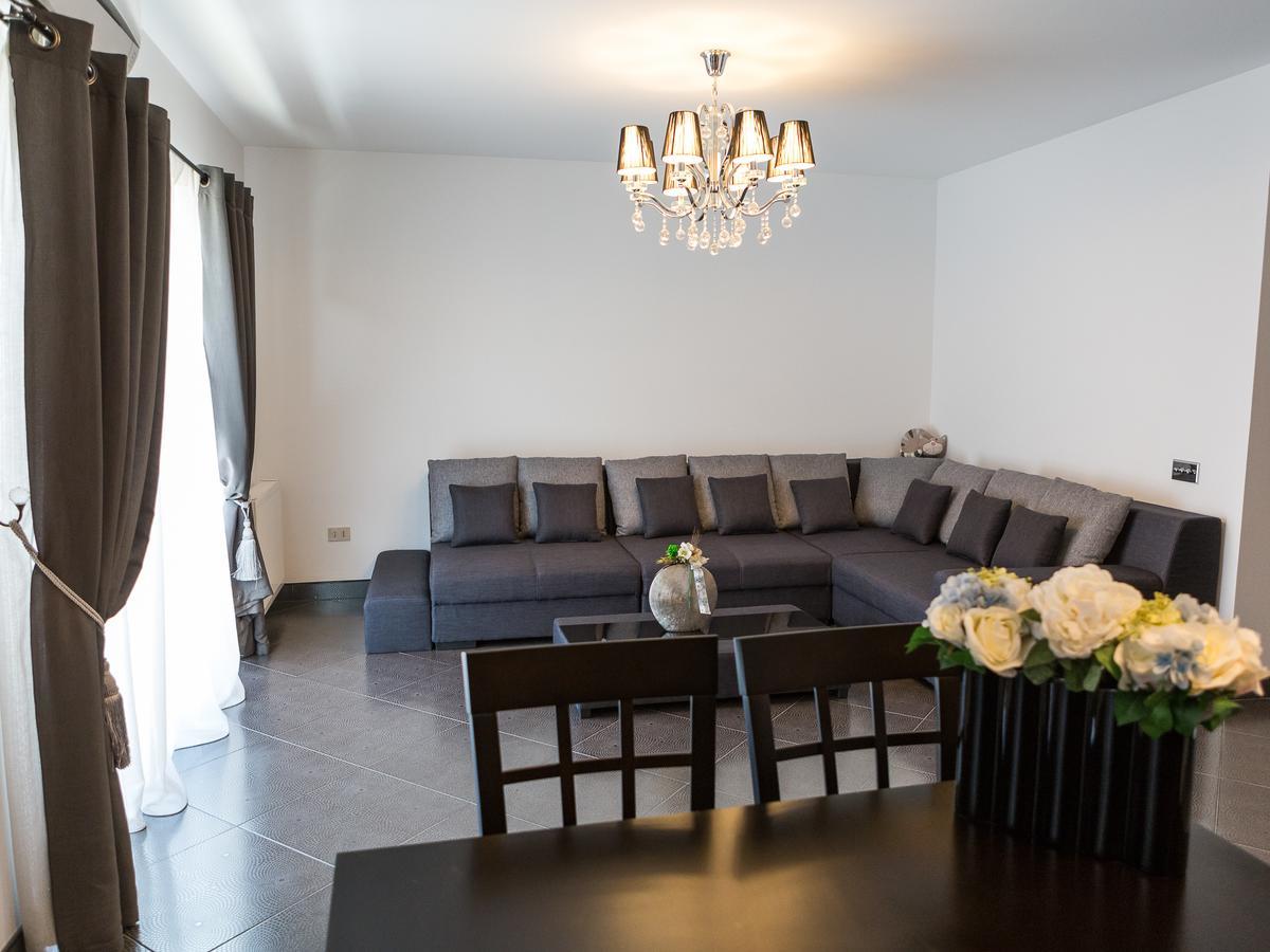 Casa Bella Apartments Bragadiru Екстериор снимка